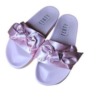 Puma Fenty Bow Slides in the color pink. SZ 7.5 LIKE NEW